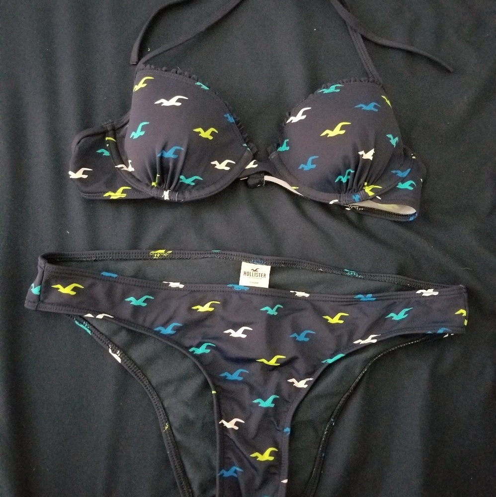 Hollister 2 piece bikini